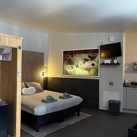 Relax Trois Bornes - De Grenspost 住宿加早餐酒店 3*